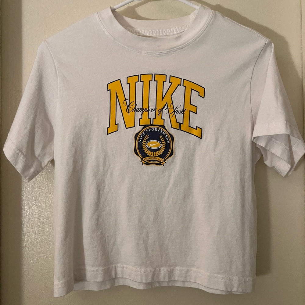 White Nike T-shirt